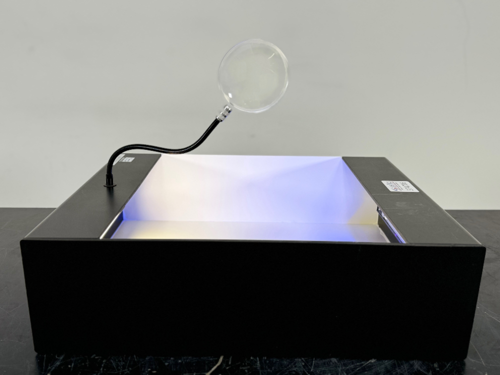 Image of Manual Vial Inspection Booth